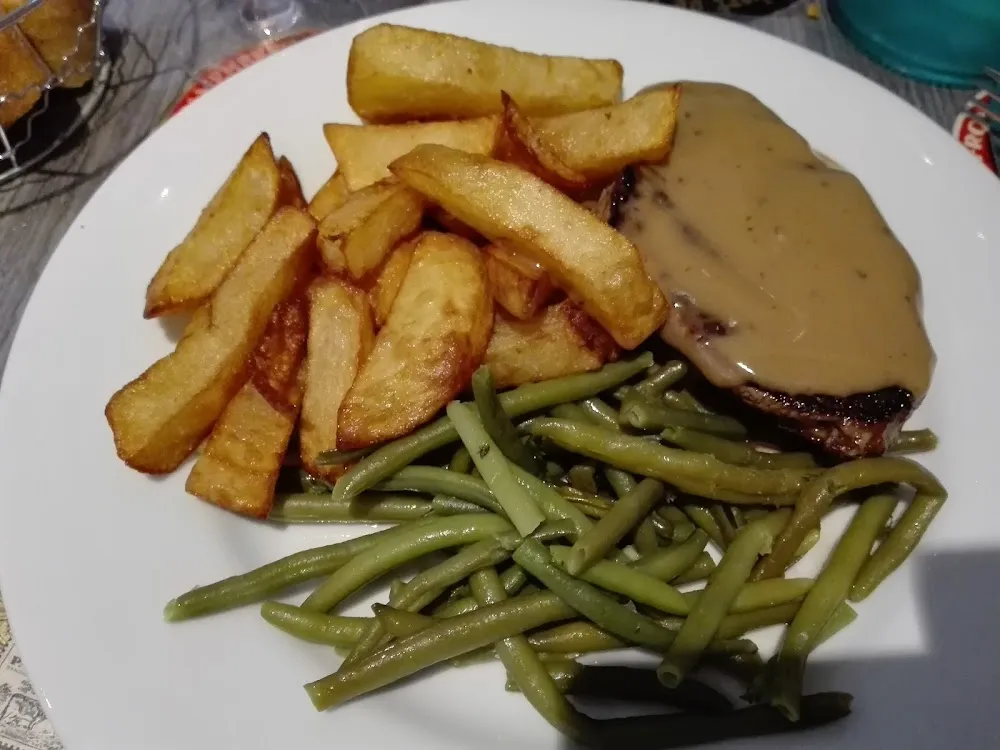 Filet de Canette Sauce Au Poivre